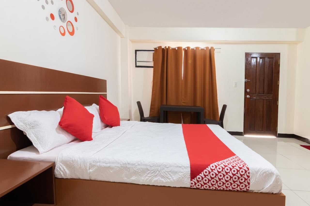 Oyo 578 Red Velvet Suites Manila Eksteriør billede