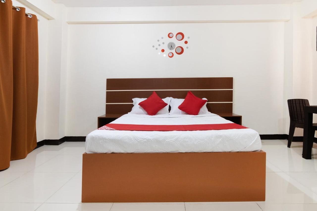 Oyo 578 Red Velvet Suites Manila Eksteriør billede